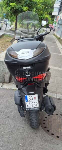 Yamaha X MAX