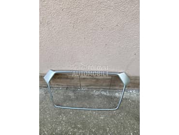 Hrom okvir na maske za Audi Q3 od 2015. do 2018. god.