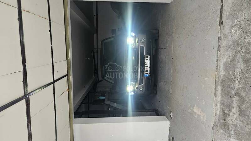 Land Rover Range Rover Sport HSE