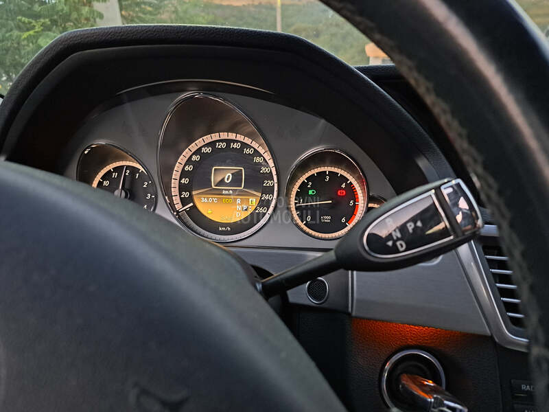 Mercedes Benz E 220 220 cdi AVANGARDE