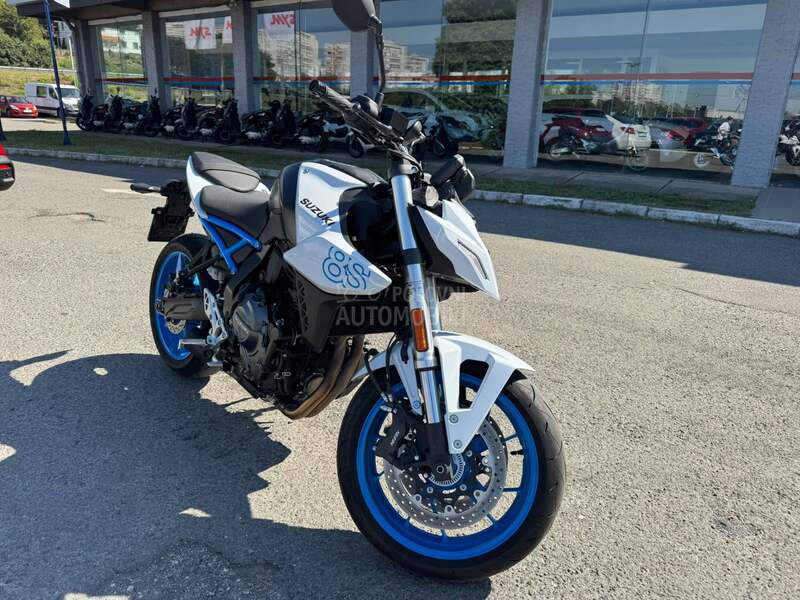 Suzuki GSX-S 8S M3