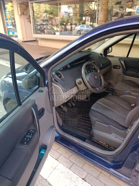 Renault Scenic 1.9 DCI