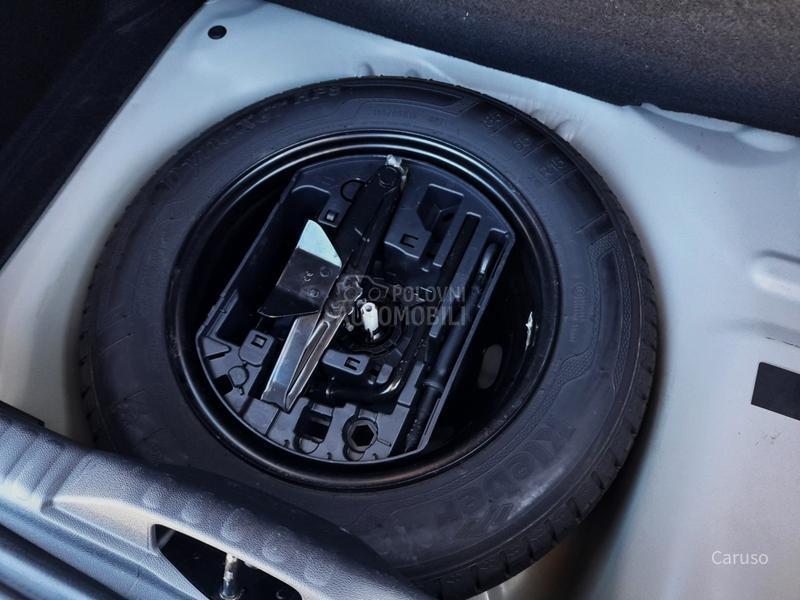 Citroen C3 1.2 SHIINE AT6