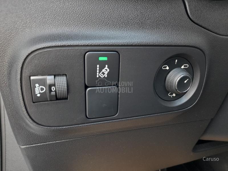 Citroen C3 1.2 SHIINE AT6