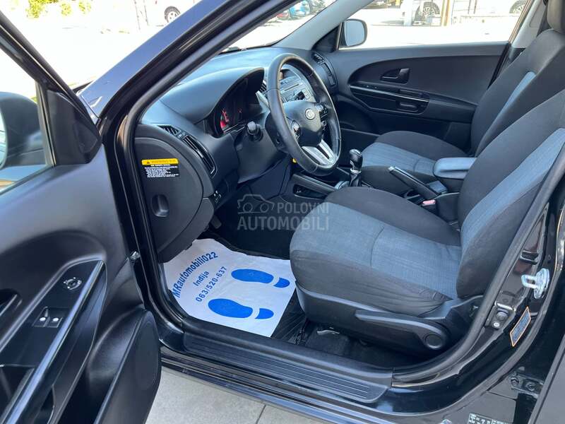 Kia cee`d 1.4b CVVT LX CITY