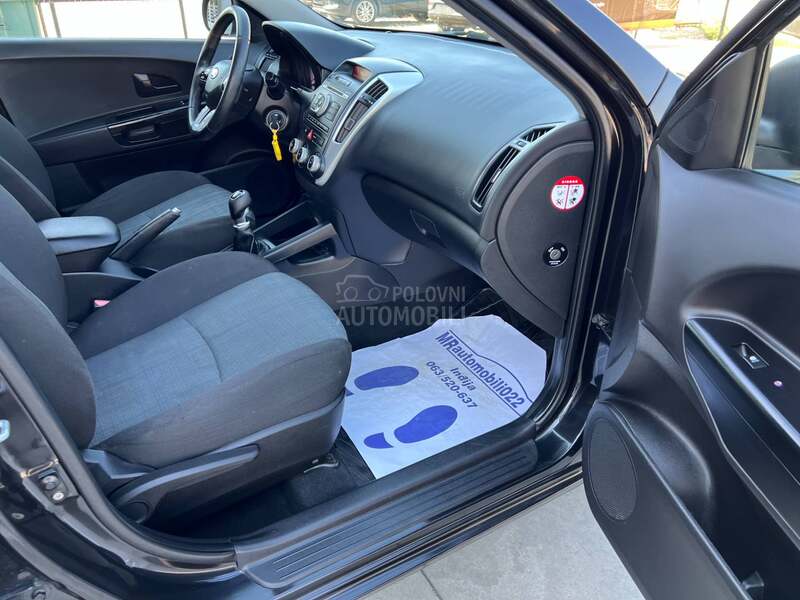 Kia cee`d 1.4b CVVT LX CITY