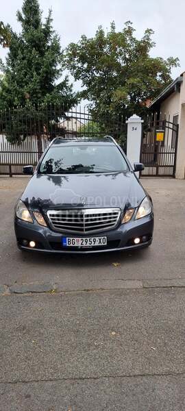 Mercedes Benz E 200 porodičan auto