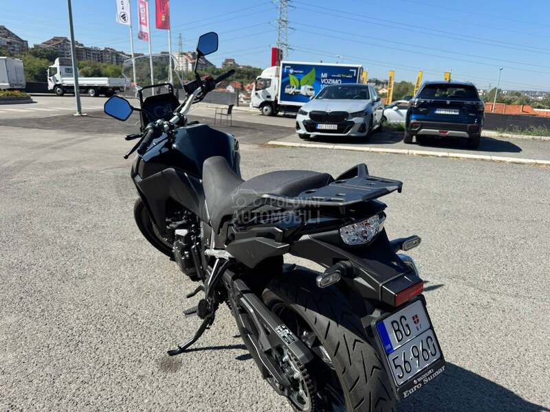 Suzuki V STROM 800 M4
