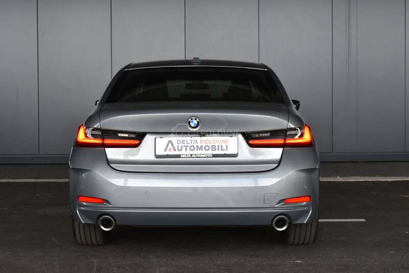 BMW 320 i xDrive AT
