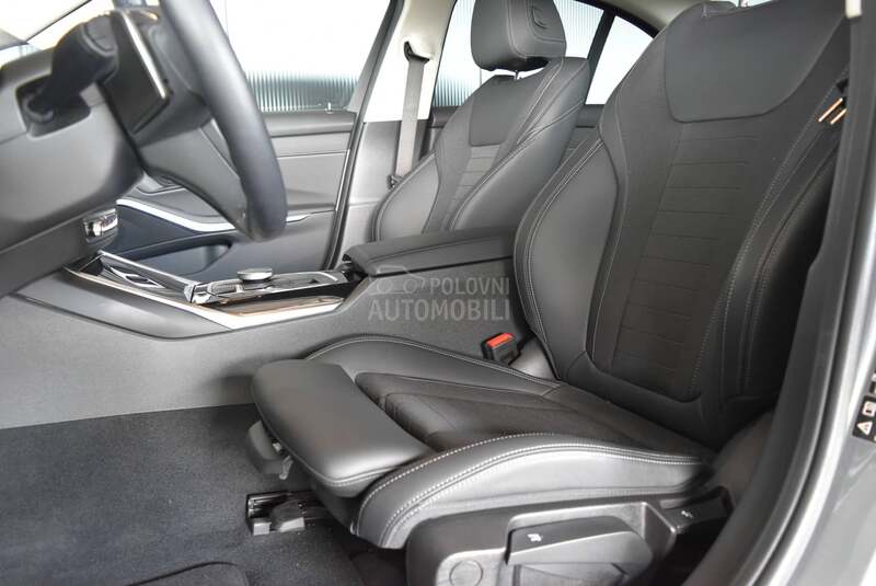 BMW 320 i xDrive AT