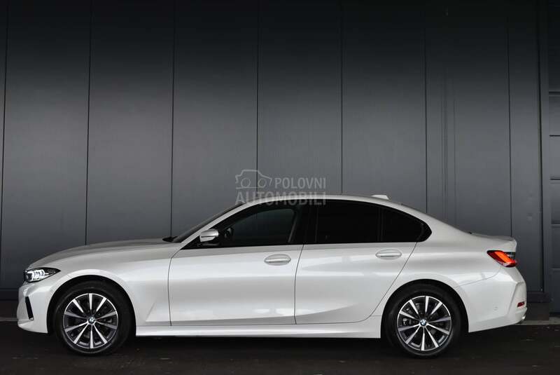 BMW 320 i xDrive AT