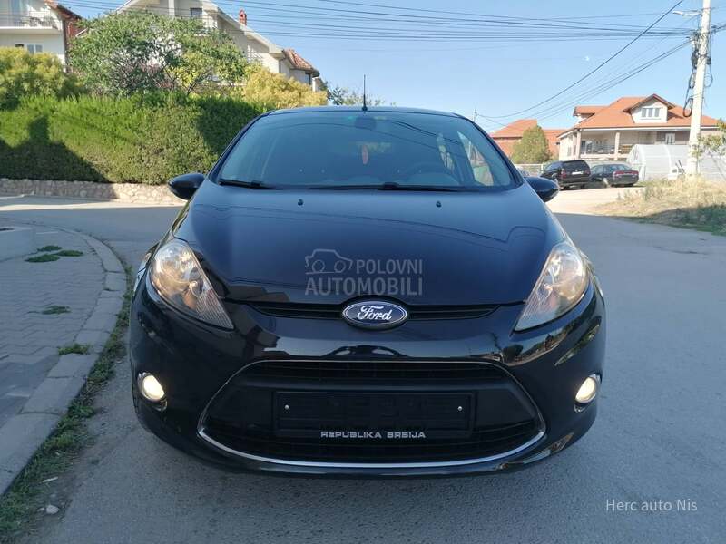 Ford Fiesta 1.4i TITANIUM CH