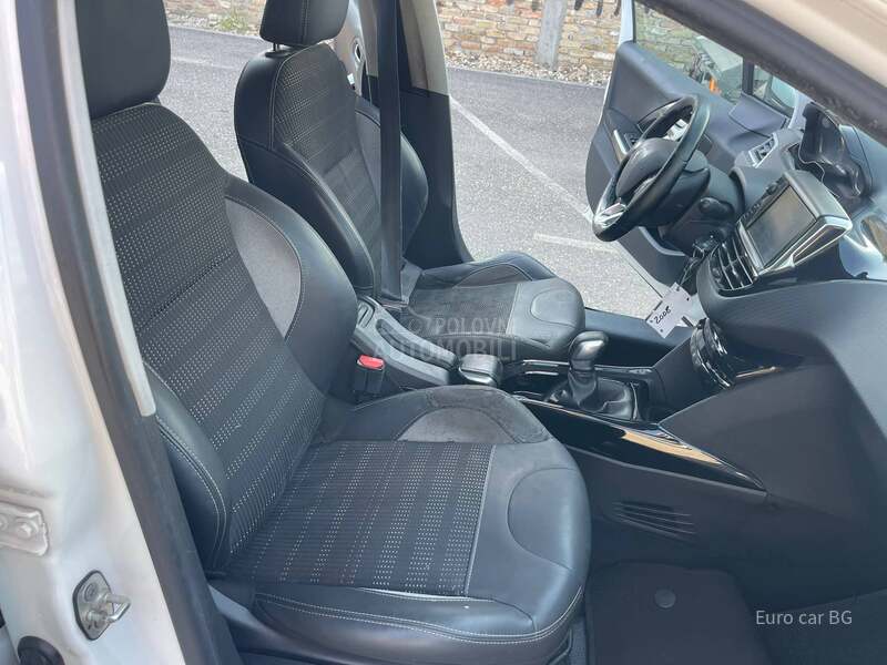 Peugeot 2008 A K C I J A