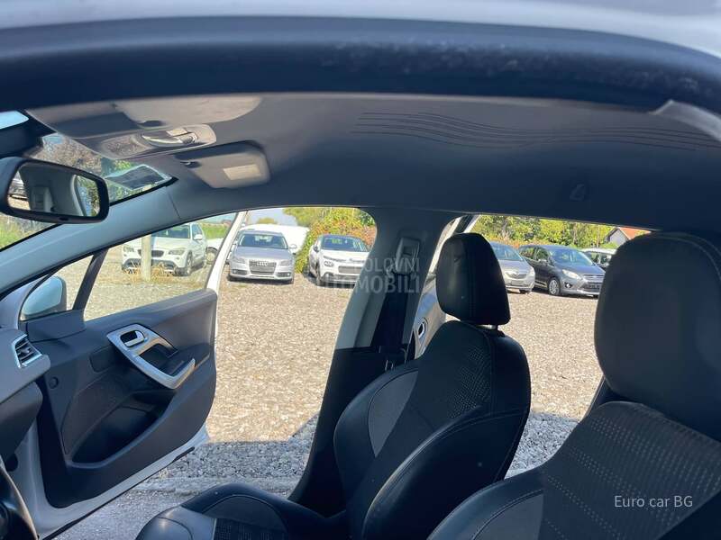 Peugeot 2008 A K C I J A