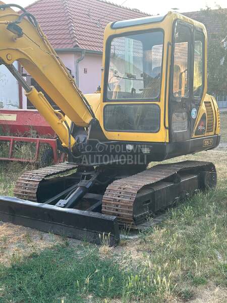 Hyundai R557