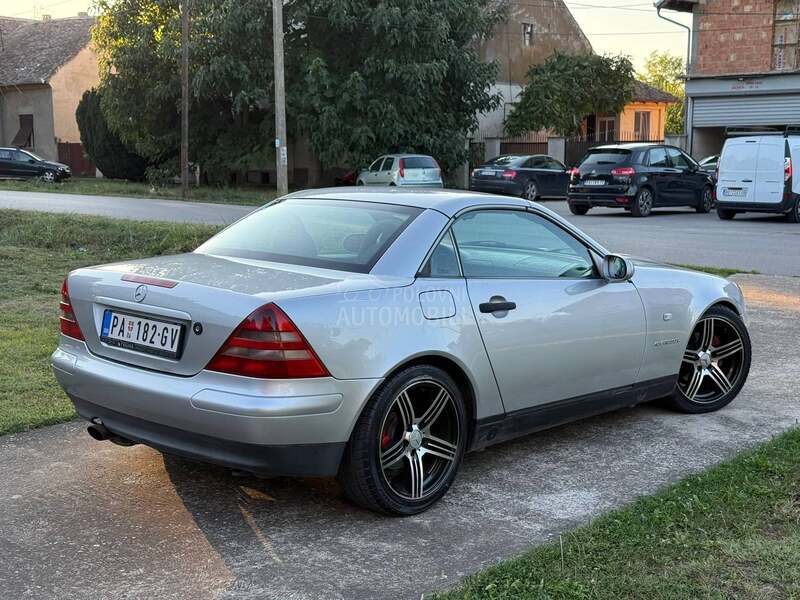 Mercedes Benz SLK 230 