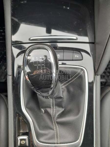 Opel Insignia 1.6