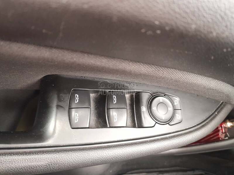 Opel Insignia 1.6