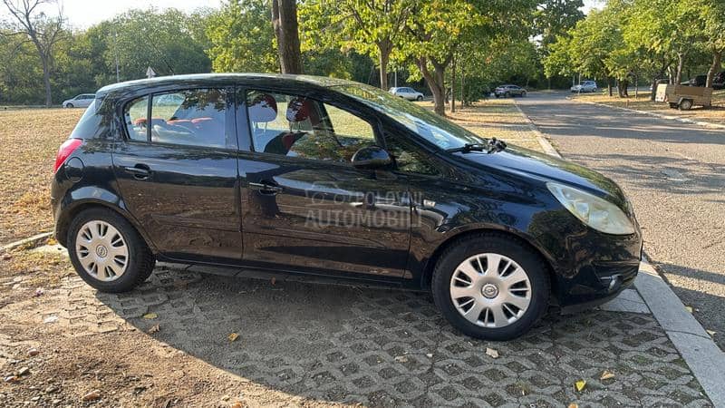 Opel Corsa D 1.4 16V