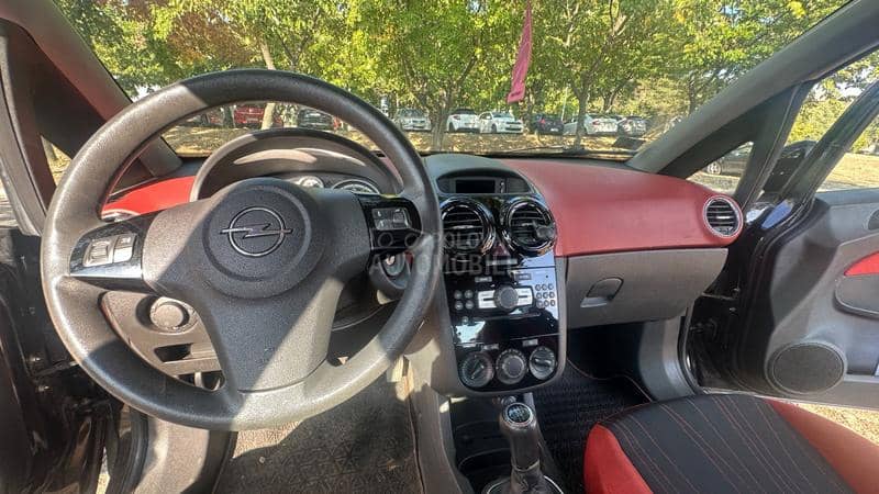 Opel Corsa D 1.4 16V
