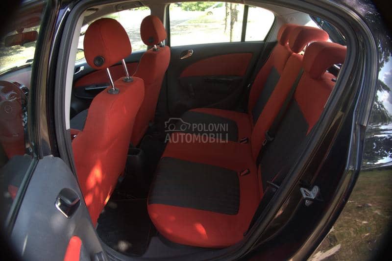 Opel Corsa D 1.4 16V