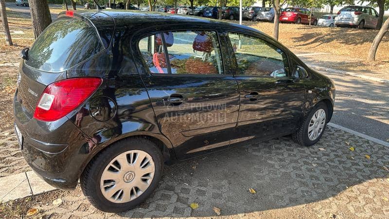 Opel Corsa D 1.4 16V