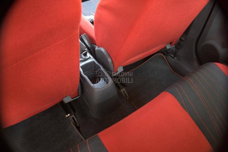 Opel Corsa D 1.4 16V