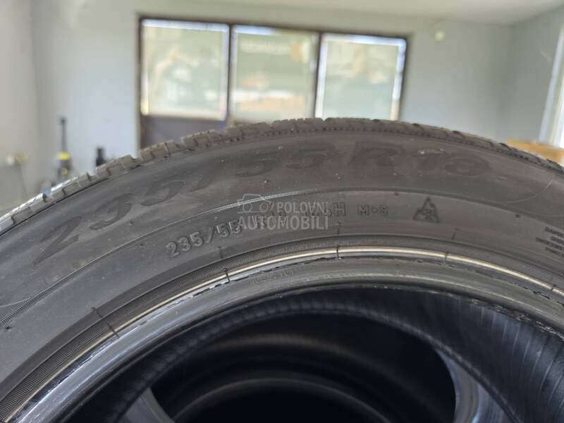 Pirelli 235/55 R18 Zimska