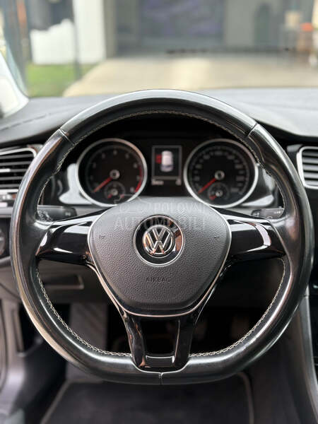 Volkswagen Golf 7 