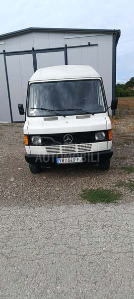 Mercedes Benz 207 207d