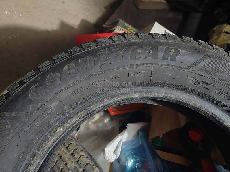 Goodyear 185/65 R15 Zimska
