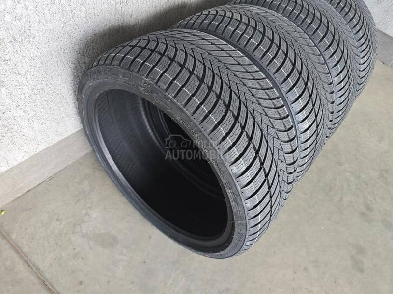 Triangle 255/35 R20 Zimska