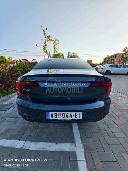Volvo S90 2.0