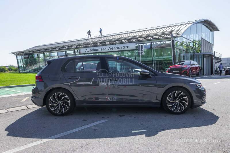 Volkswagen Golf 8 1.5 TSI DSG