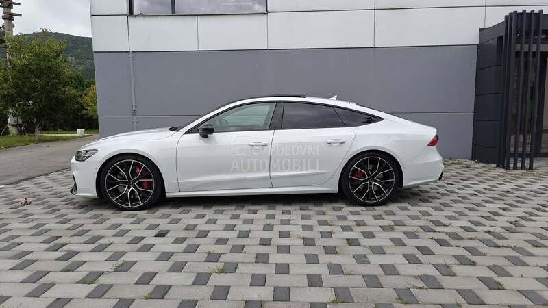 Audi S7 