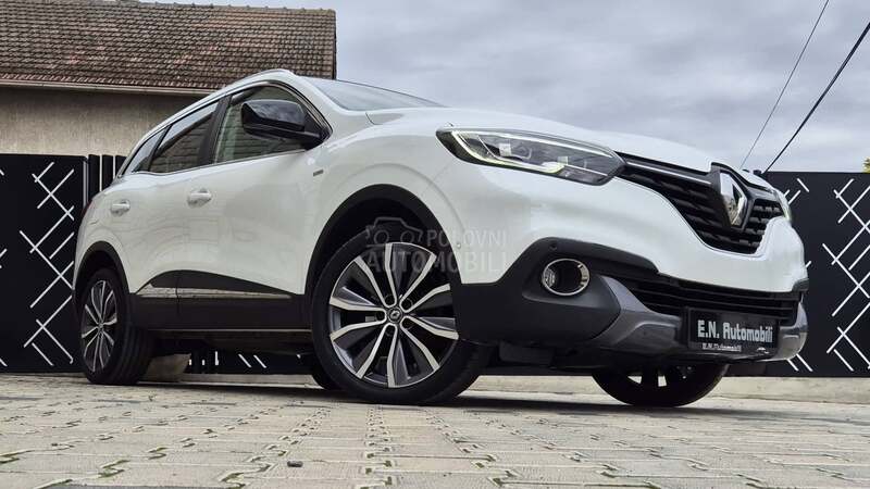 Renault Kadjar // BOSE // L E D //