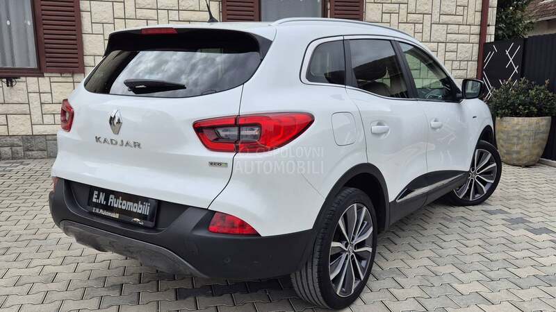 Renault Kadjar // BOSE // L E D //