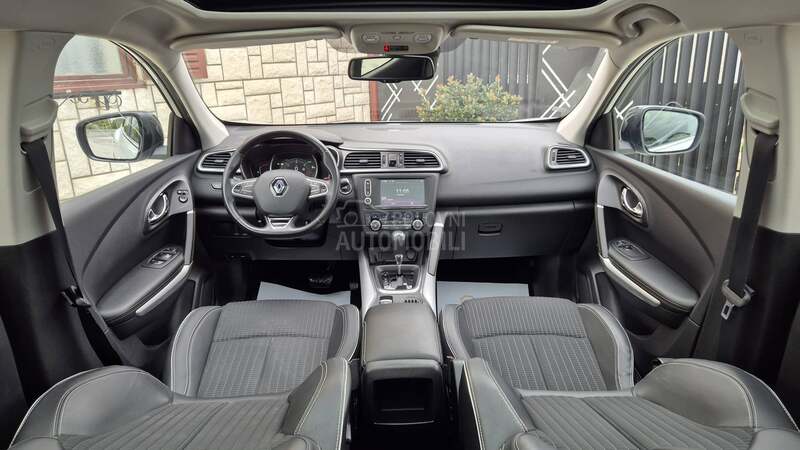 Renault Kadjar // BOSE // L E D //