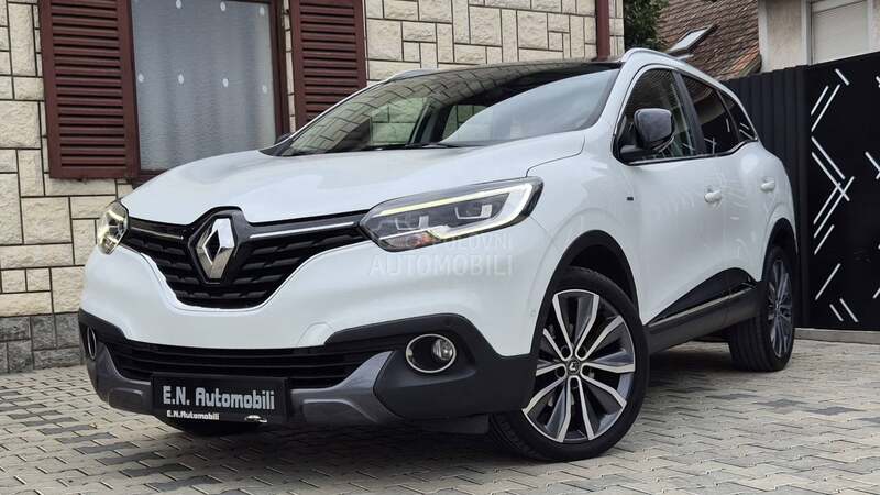 Renault Kadjar // BOSE // L E D //