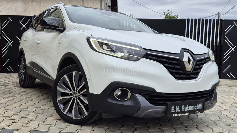 Renault Kadjar // BOSE // L E D //