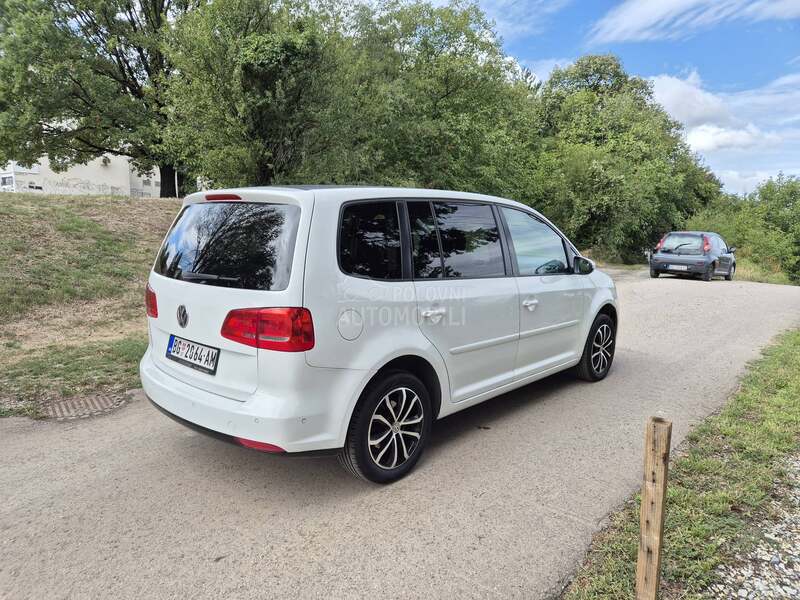 Volkswagen Touran 2.0tdi DSG