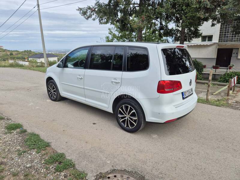 Volkswagen Touran 2.0tdi DSG