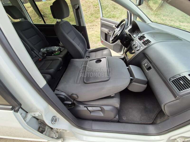 Volkswagen Touran 2.0tdi DSG