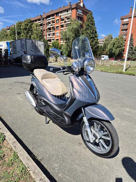 Piaggio Beverly Cruiser 250cc