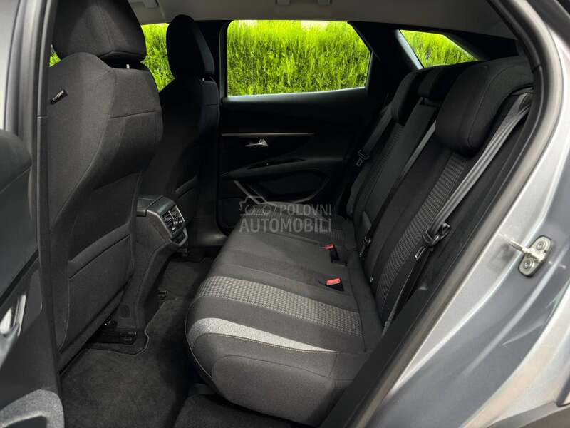 Peugeot 3008 1.5HDI AUT/V.SERV
