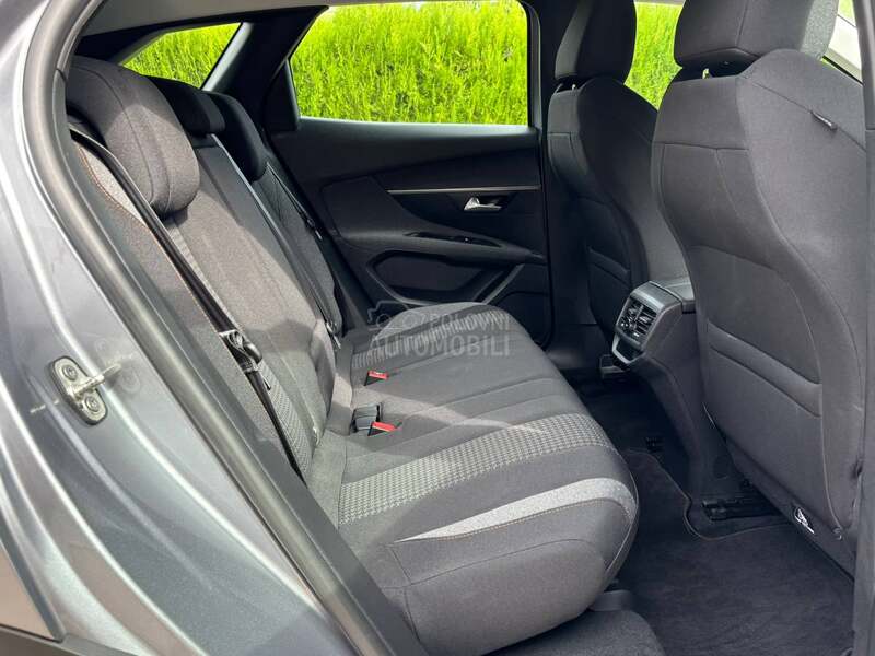 Peugeot 3008 1.5HDI AUT/V.SERV