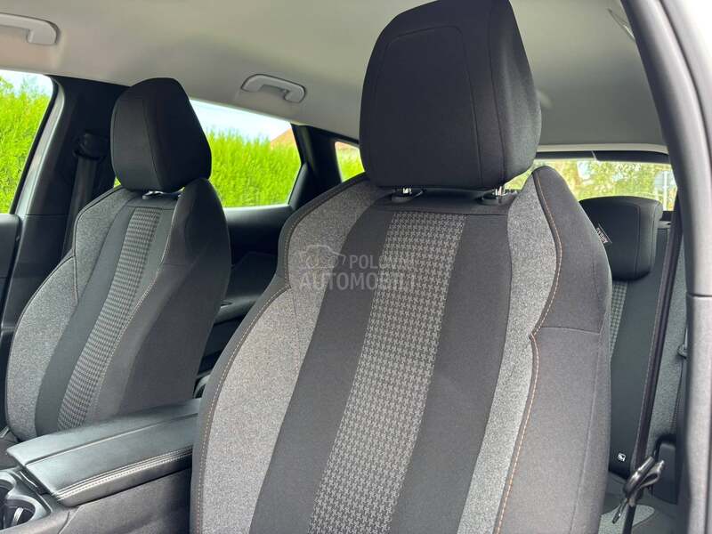 Peugeot 3008 1.5HDI AUT/V.SERV