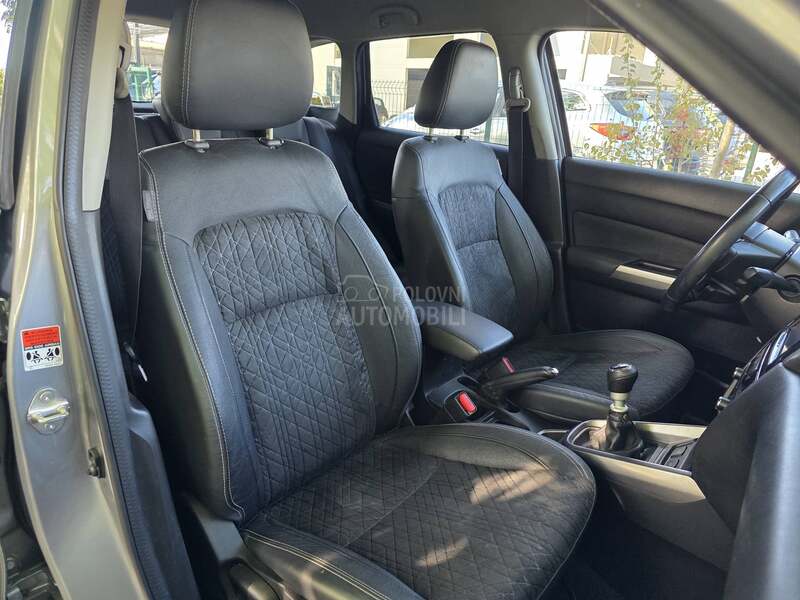 Suzuki Vitara 1.4mhevKuplj.ovde1vl