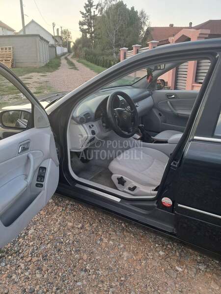 Mercedes Benz C 180 w203