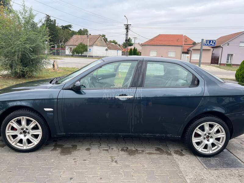 Alfa Romeo 156 